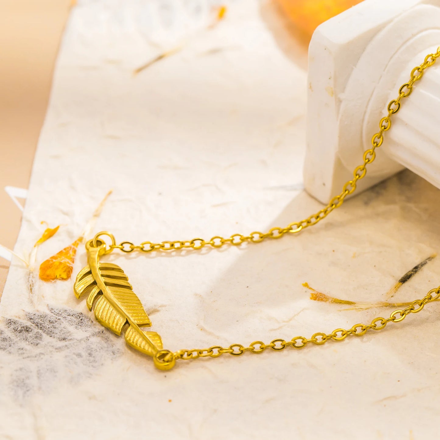 Long Leaf Necklace 🍃