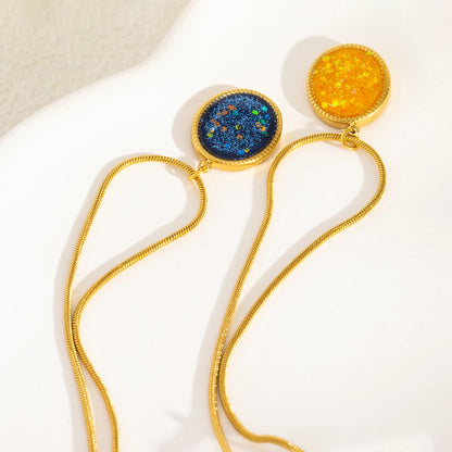 18K Gold Oval Pendant 🌙